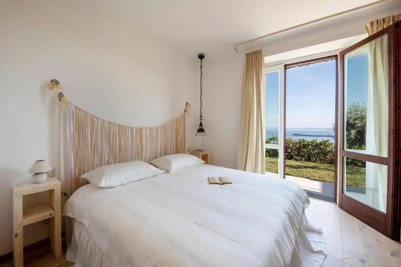 Villaro Lake View Gardone Riviera Vila
